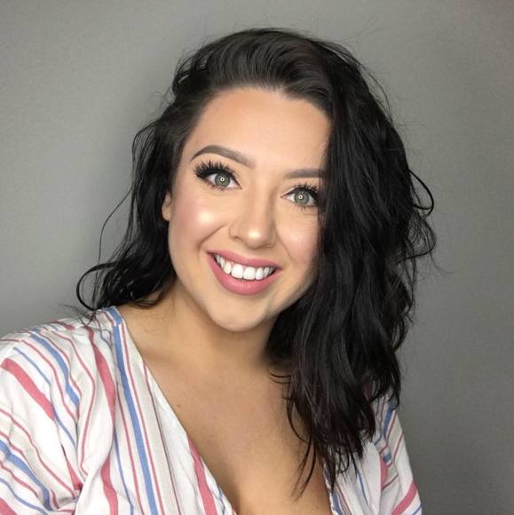 Meet your Posher, Kristyn - Picture 1 of 1